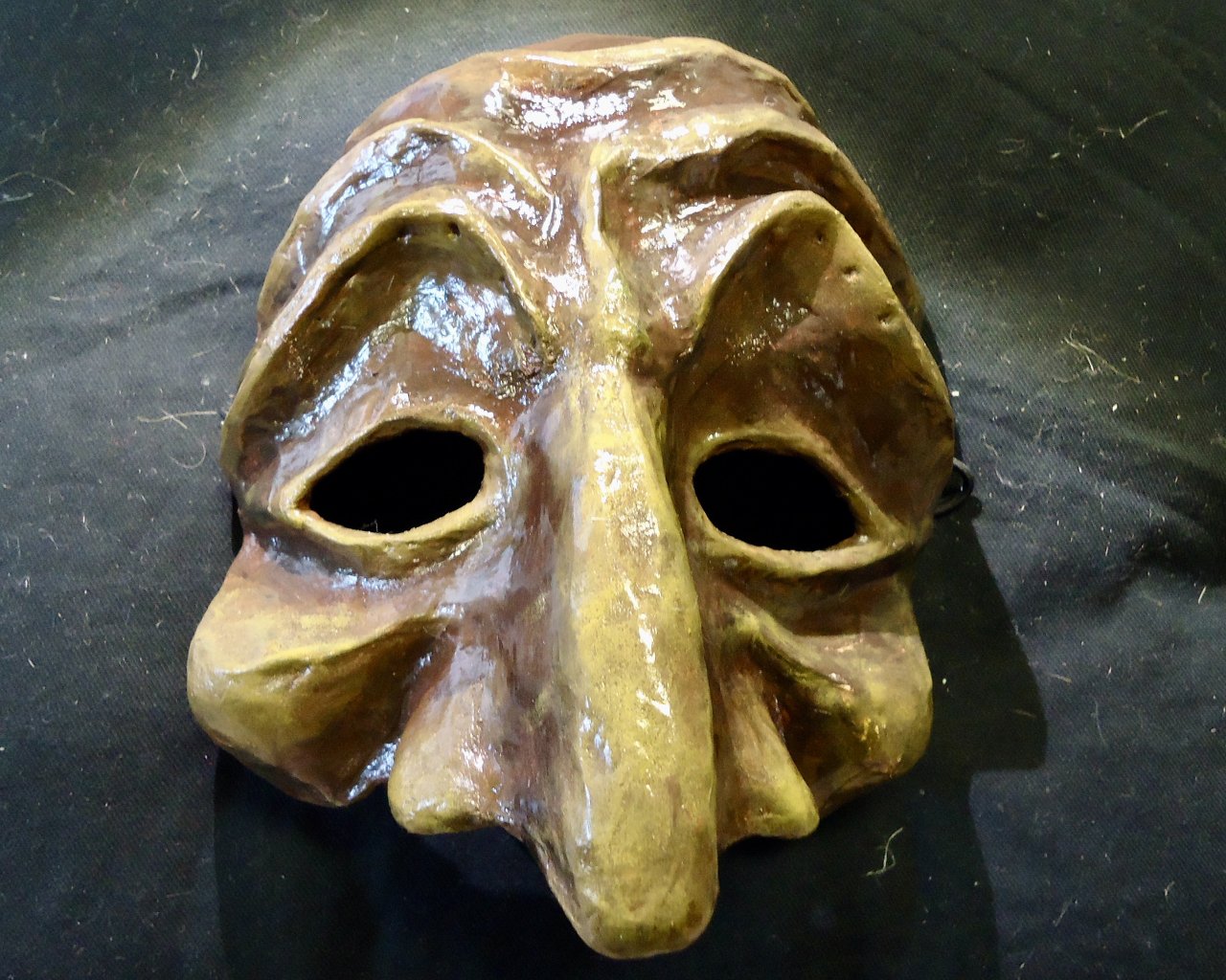 Maschera in cartapesta  commedia dell'arte, Teatro Paravento Locarno 2011